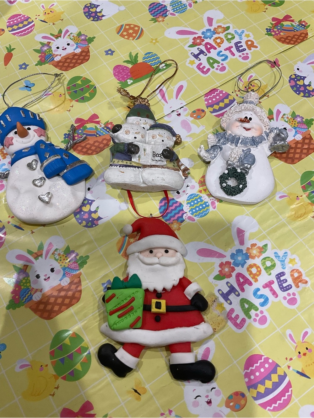 BR-SET OF 4 CHRISTMAS ORNAMENTS-SANTA-SNOWMEN